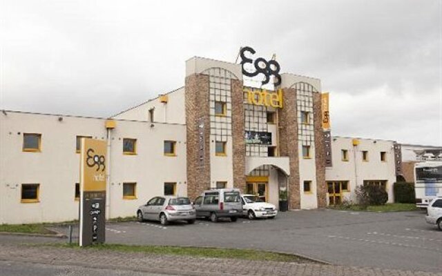 Egg Hotel Goussainville CDG