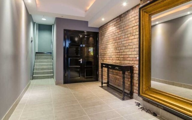 2 Fitzrovia