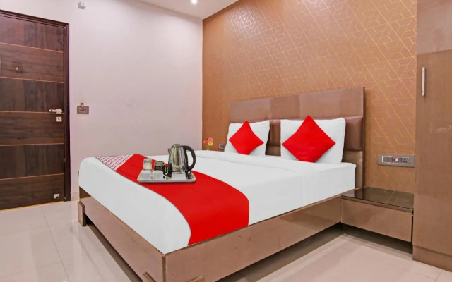 Collection O 70258 Hotel Wall Street