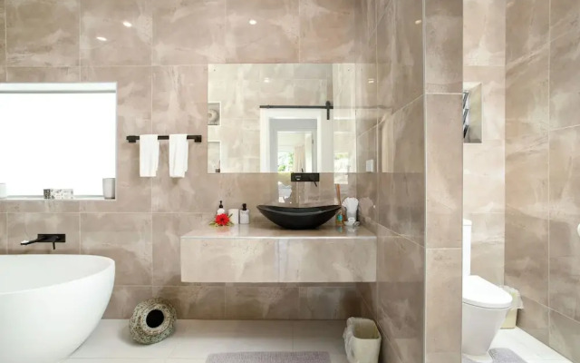 Mama Taras Luxury Villa