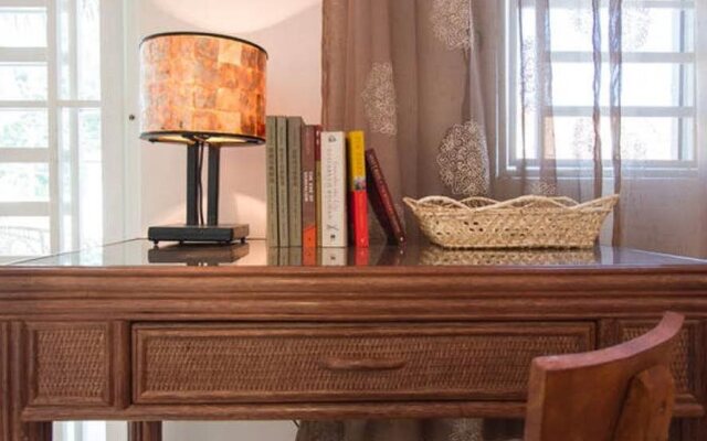 Balik Pulau BookLodge B&B