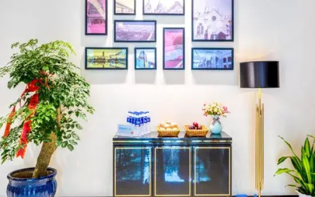 Yun7 Hotel (Wuhan Tongji Hospital Jiefang Avenue)