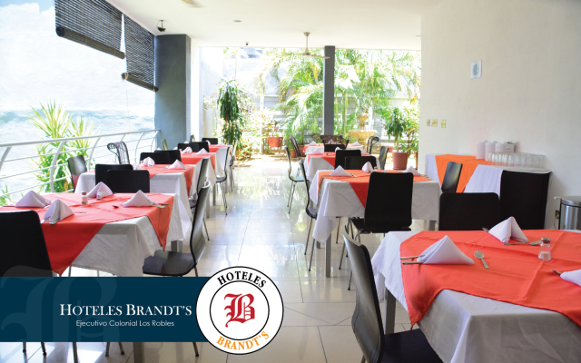 Hotel Brandt Ejecutivo Colonial Los Robles