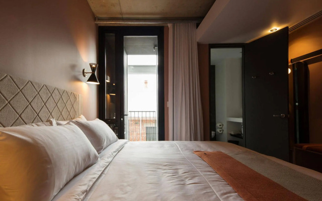 Alex Hotel