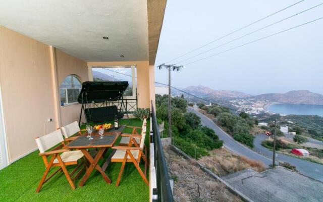 Irini's Sea View House