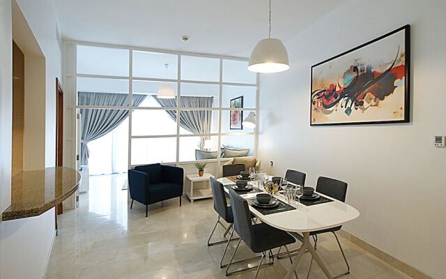 R&H Trident Grand Residences