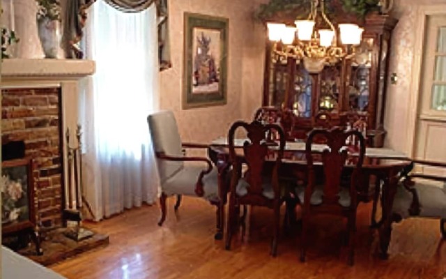 Chez Lafayette Bed and Breakfast