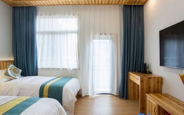 Yuxian YiLvSunshine Homestay