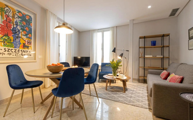 Alkazar Gardens Old Town 6 pax