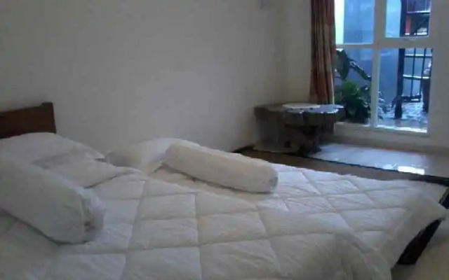 Family Homestay ARYA