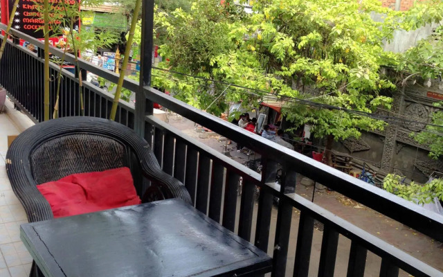 White River II Hostel