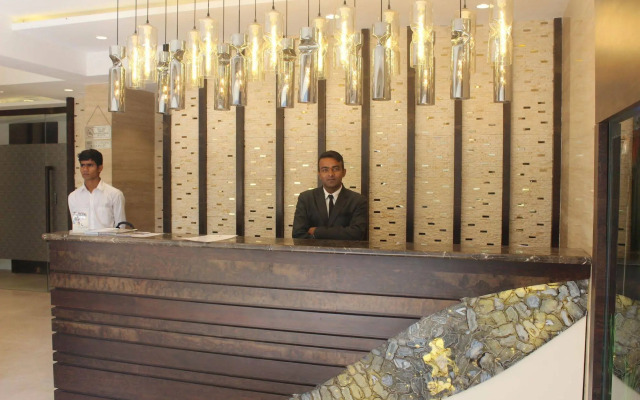 Hotel Supreme Grande