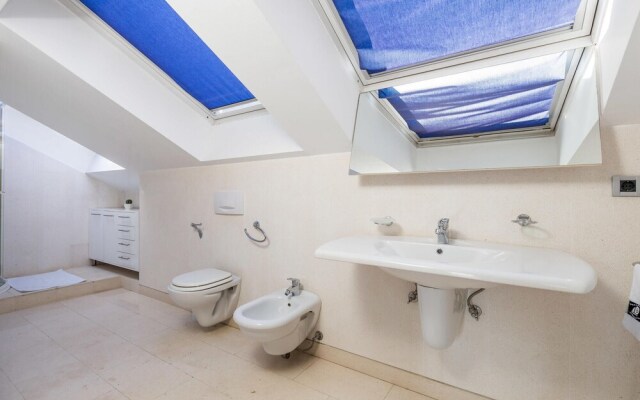 Amazing Home in Pag With 5 Bedrooms, Wifi and Outdoor Swimming Pool