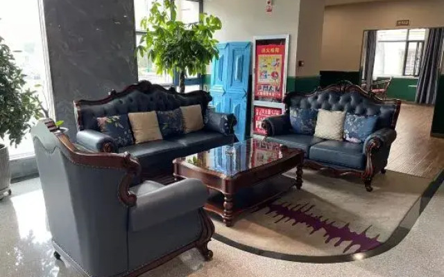 James Joyce Coffetel (Burqin Youyifeng Road)