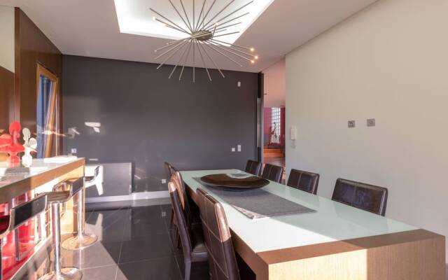 Lovely Holiday Home With Garden