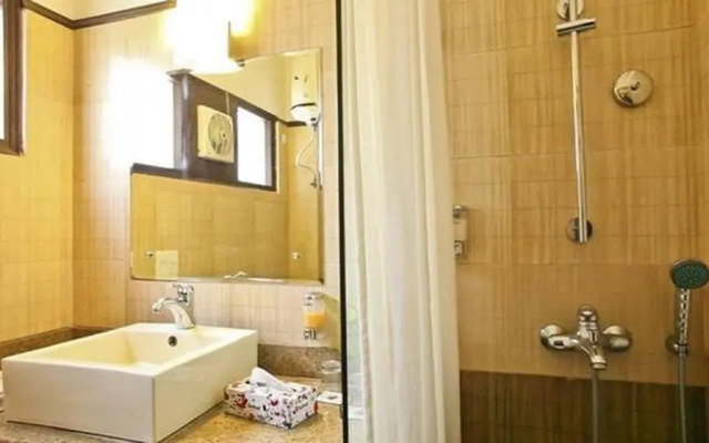 Clarks Inn Kailash Colony