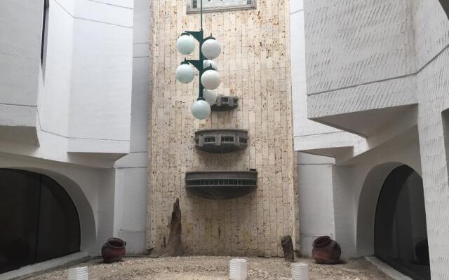 Hotel Dos Mundos