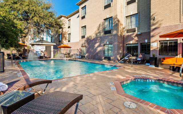 Best Western Plus Hill Country Suites