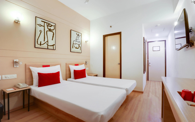 Red Fox by Lemon Tree Hotels, East Delhi