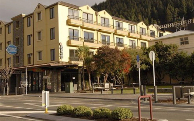 Base Backpackers Queenstown
