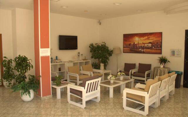Little Hotel