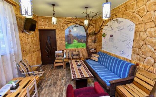 Mini House Hostel