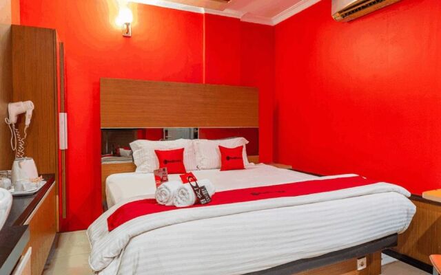 RedDoorz Plus near Chadstone Mall