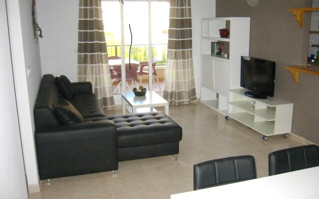 Apartment With 2 Bedrooms in Alicante, With Shared Pool, Enclosed Garden and Wifi - 2 km From the Beach