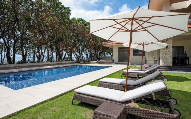 Ocean Front Villa Ishigakijima 1