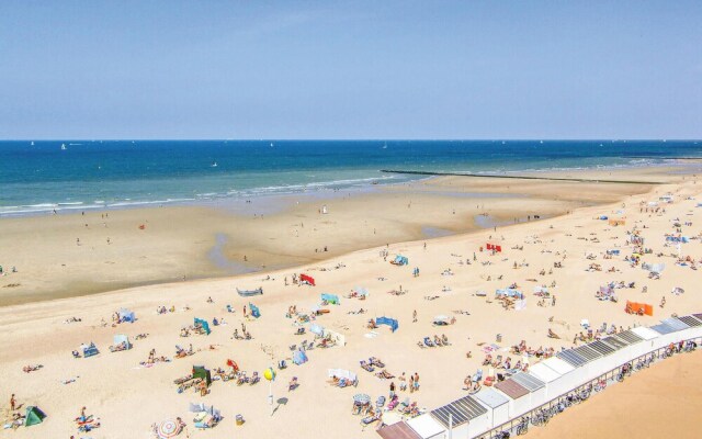Stunning Apartment in Oostende With Wifi and 2 Bedrooms