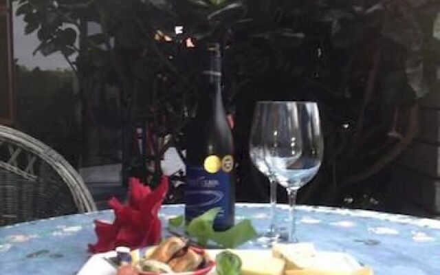 Alfresco Bed & Breakfast