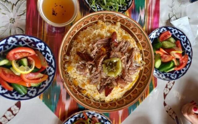 Guest House Art Postindoz