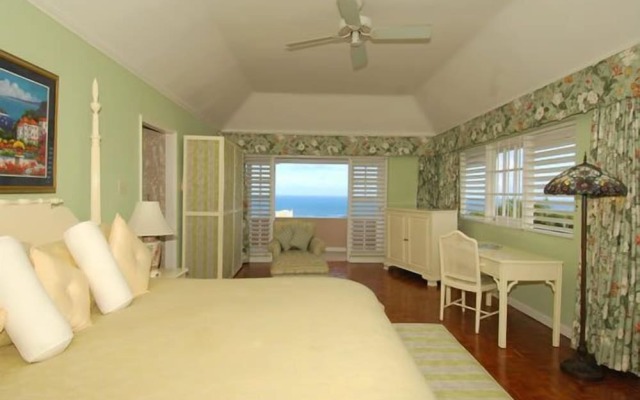 Stoneaway, 6BR by Jamaican Treasures