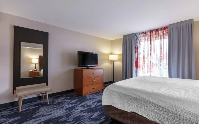 Fairfield Inn & Suites Columbus