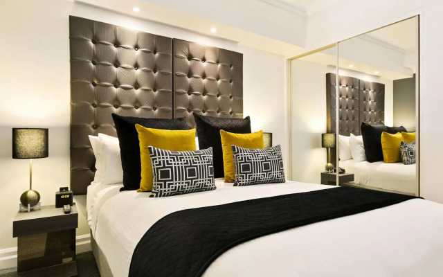 Mantra 2 Bond Street Sydney