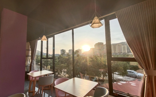 Hello Hotel (Zhuhai Hengqin Changlong store)