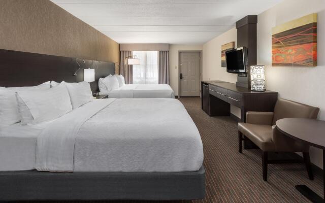 Holiday Inn St. Louis West Six Flags by IHG