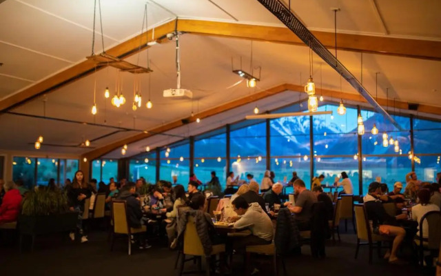 Mt Cook Backpacker Lodge