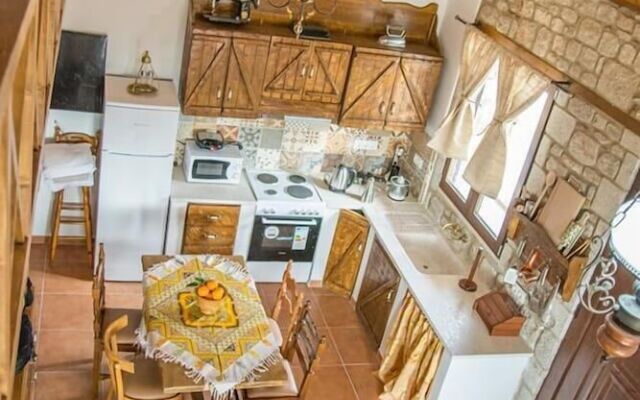 To Stolidi tis Psinthou