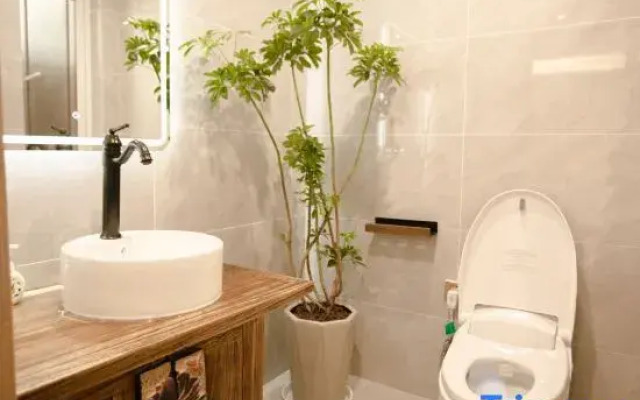 Floral Hotel·Suzhou Front Hall and Backyard Hotel (Pingjiang Road Store)
