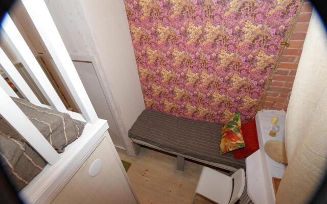 Меблированные комнаты на Среднем проспект 55литО