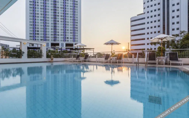 Kameo House Serviced Apartments Sriracha