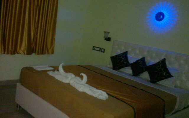 Lalit Royal guest house