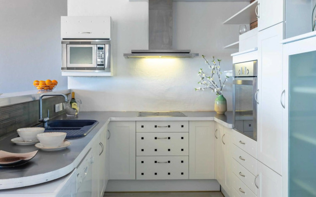 Stylish 5-Bdrs Duplex/Penthouse - Heart Of P.Banus