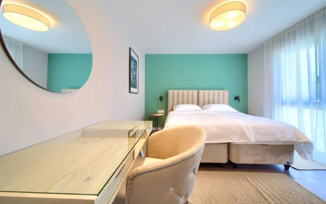 Villa Astrum With Heated Pool Jacuzzi and Sauna