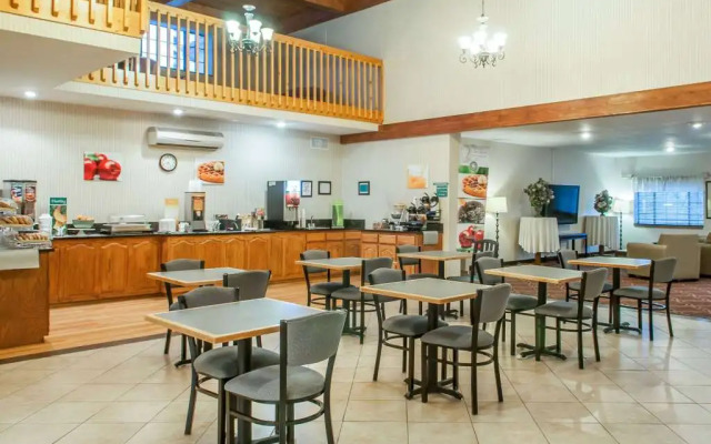 Holiday Inn Express Grants