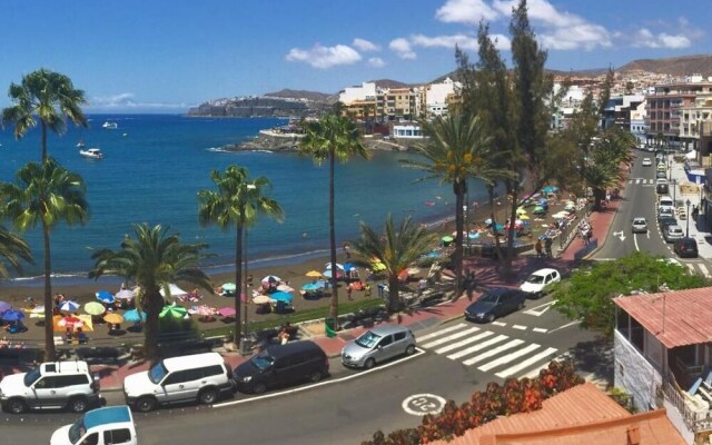 Pura Vida Beach Suites
