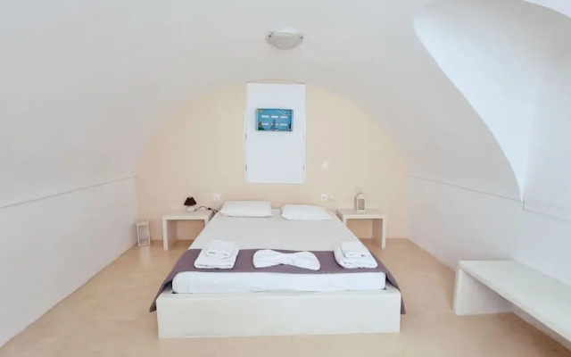 Leon Lux Apartments