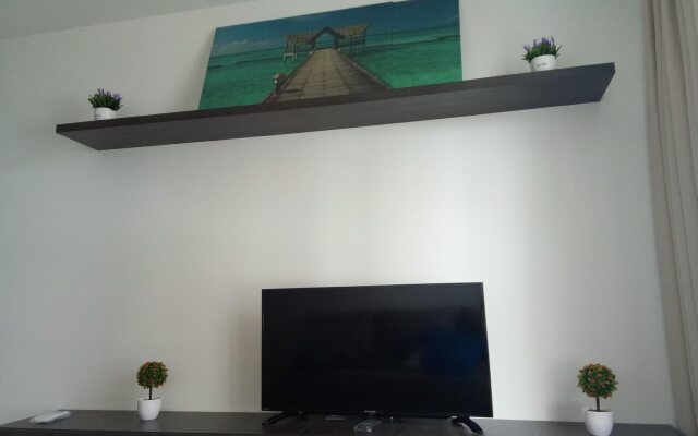 Art@trefoil setia alam*Meet2Stay*