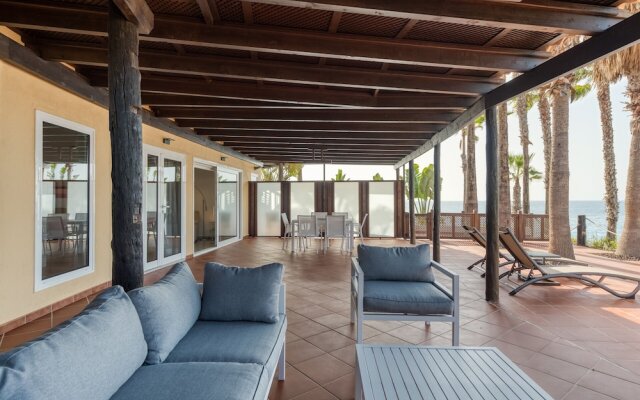 Luxury terrace Sea front P67B by CanariasGetaway